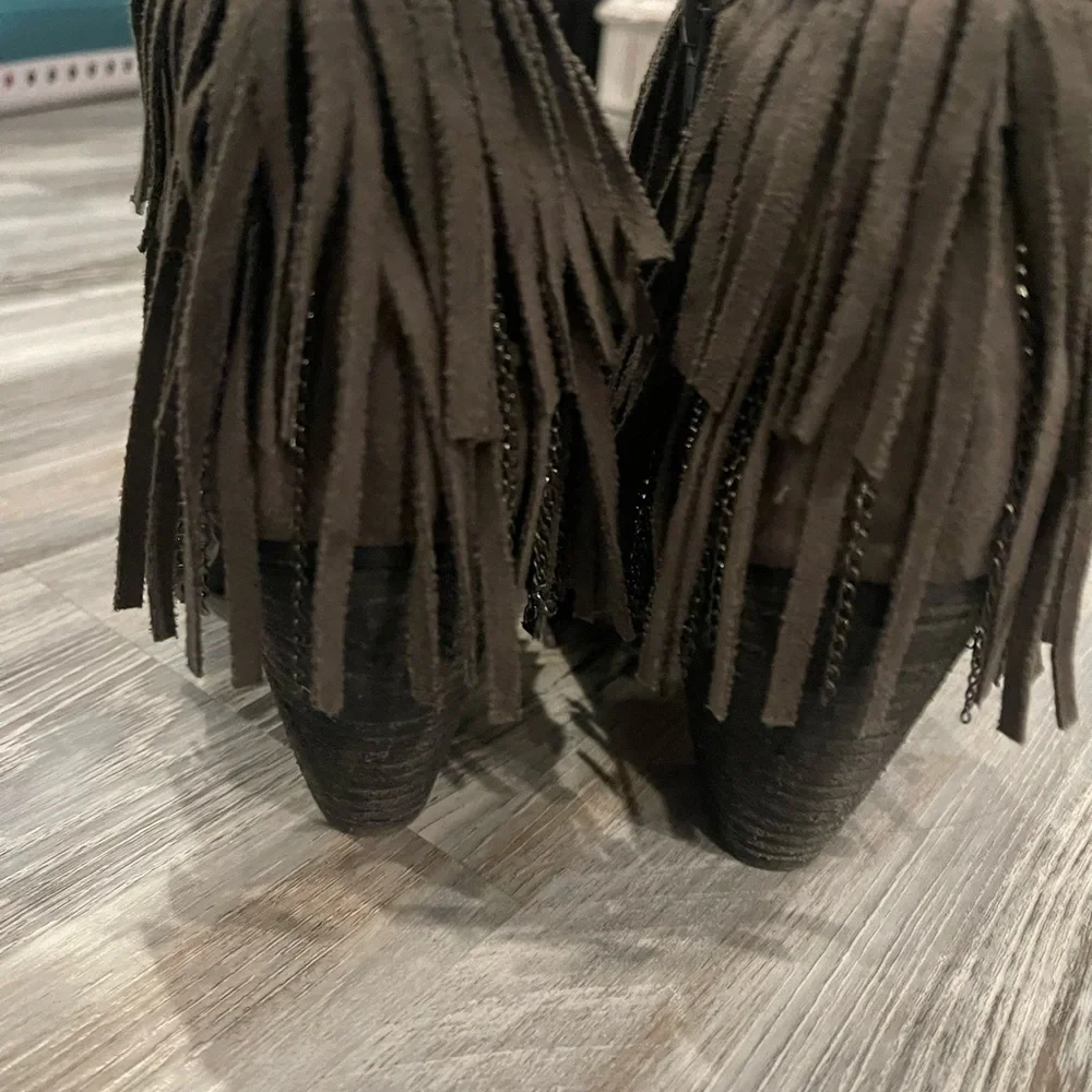 Fringe boot - Picture 2 of 5